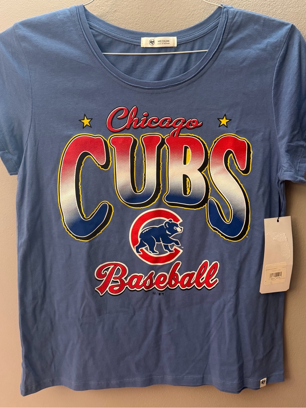 NWT 47 brand Women’s Chicago Cubs baseball short sleeve graphic tee shirt